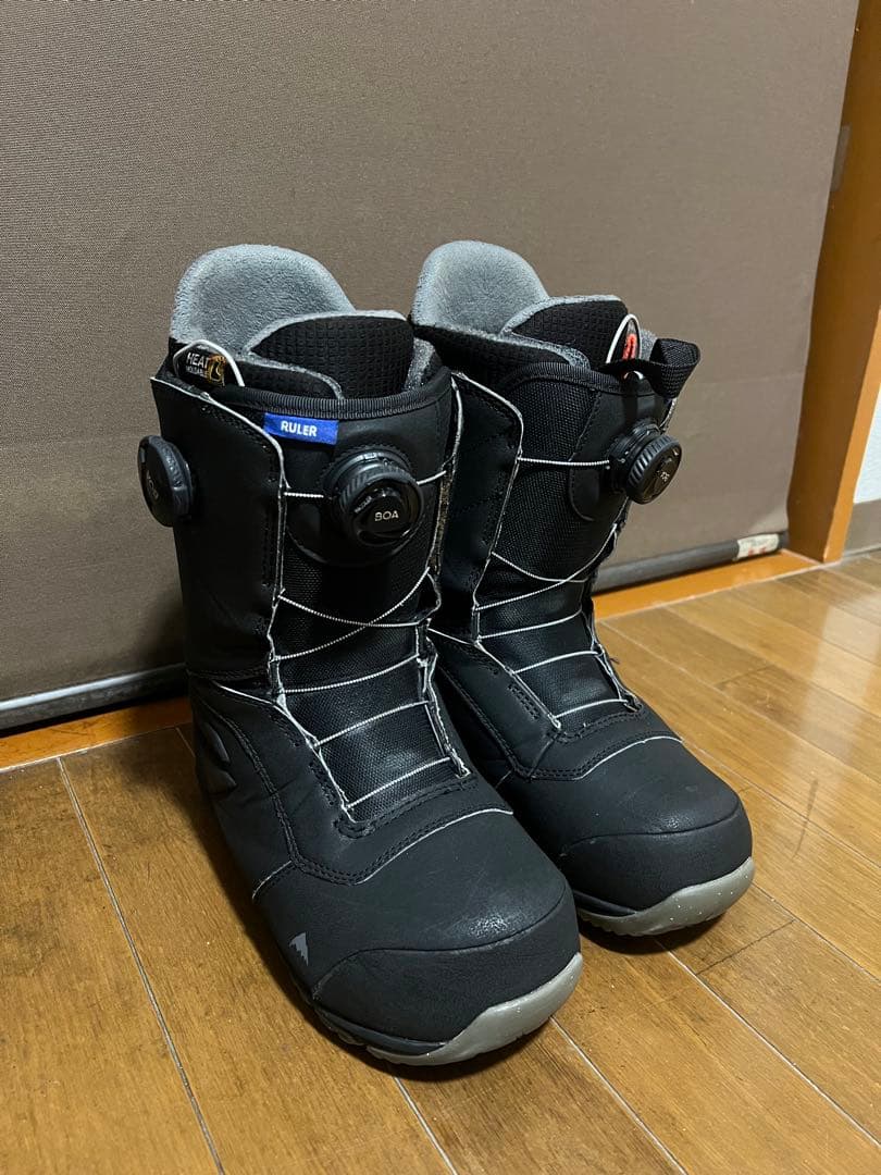 スノボブーツ