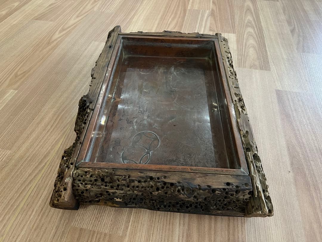 値下げ　値下げ　古い虫喰いの水盤