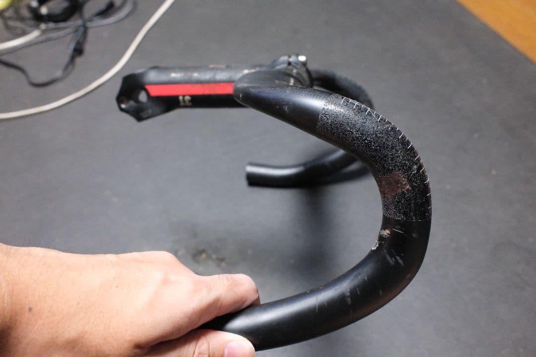 ピナレロ　Jaguar xfc エアロカーボンハンドル 1K ブラック