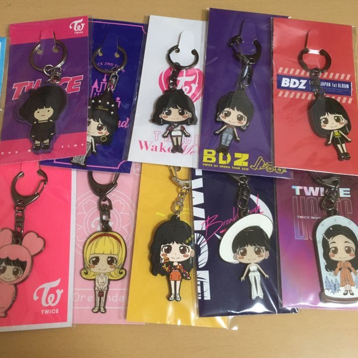 twice キーホルダー モモ