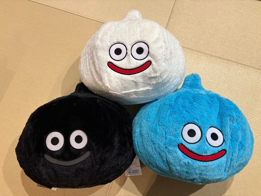 【新品・タグ付き】ドラゴンクエストおおきなもふもふぬいぐるみ　スライム3種類