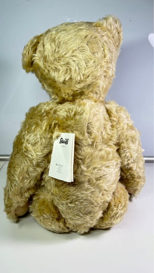 Steiff グランド オールド テディベア　EAN682728