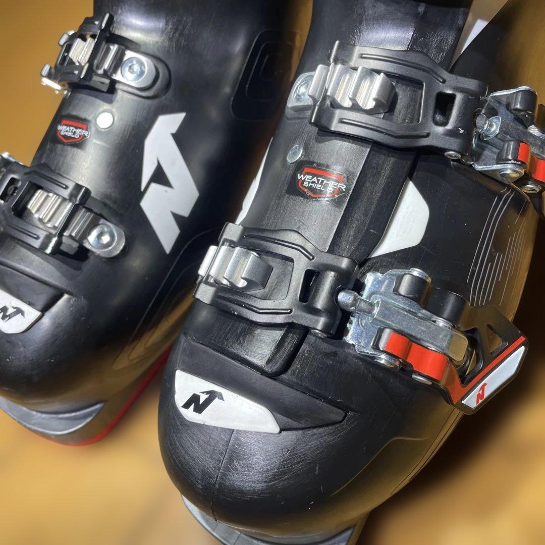 名機NORDICA SPEEDMACHINE100 26.0-26.5cm