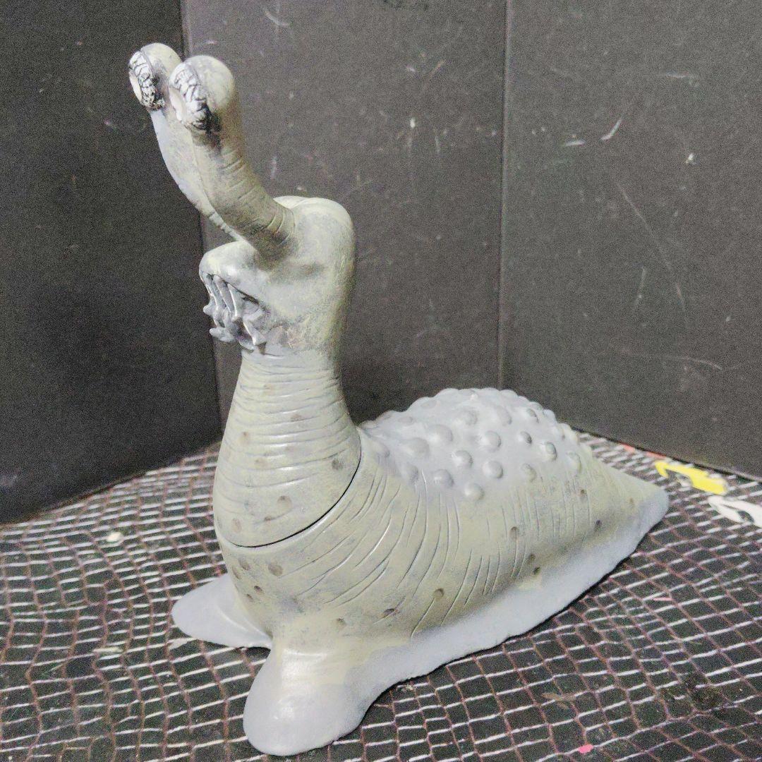 ウルトラQ怪獣旧型絶版ソフビモノクロverゴメス.ナメゴン.ケムール人