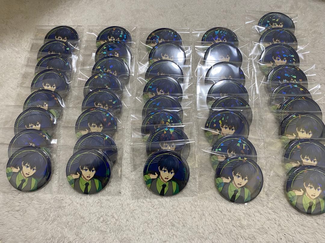 ブルーロック TSUTAYA 缶バッジ 潔世一 ＋3枚目