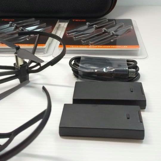 ドローン DJI Tello &コントローラー(T1d) セット