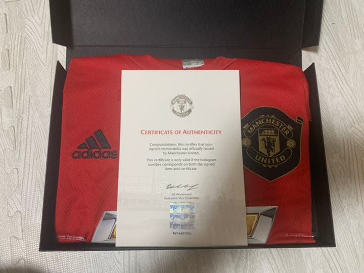 マンチェスターユナイテッドサイン入りユニフォーム