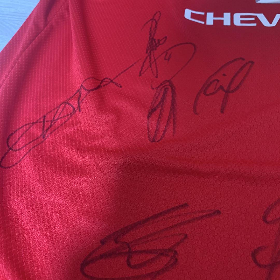 マンチェスターユナイテッドサイン入りユニフォーム