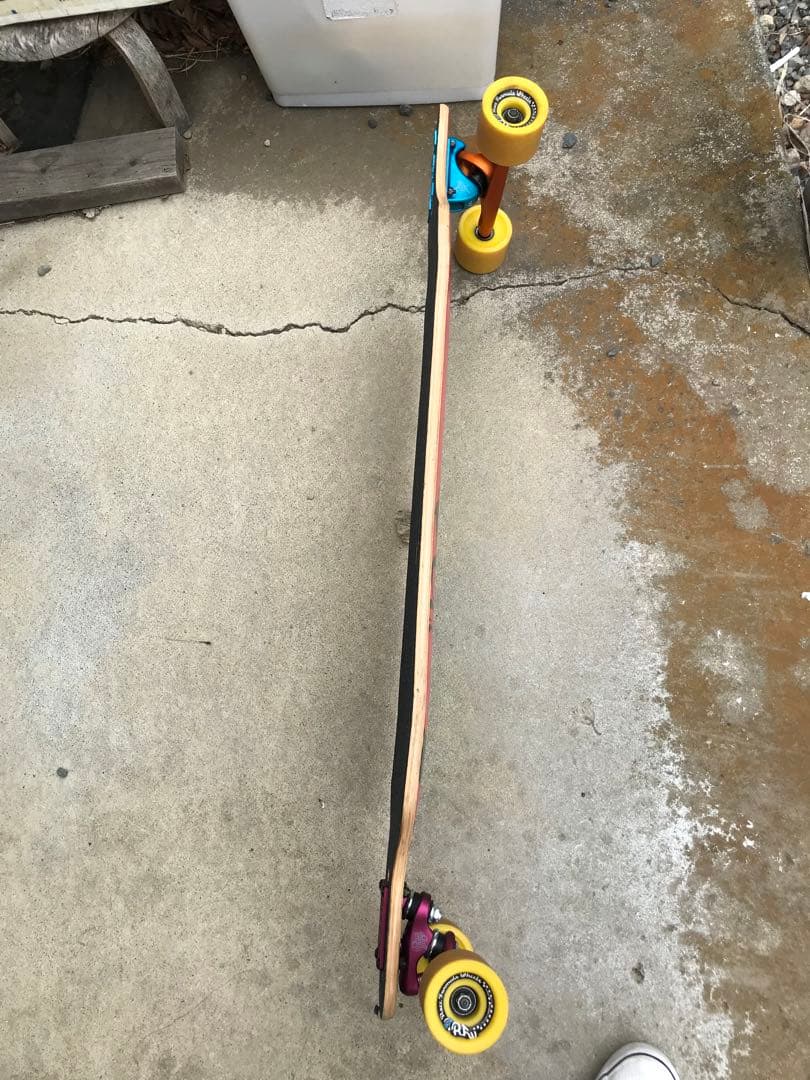 madrid スケートボード カラフルデザイン