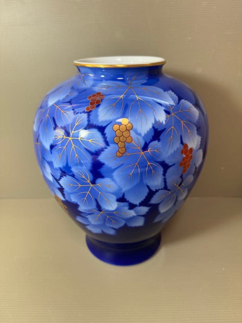 2703 深川製磁　呉須葡萄　花瓶　金彩　未使用