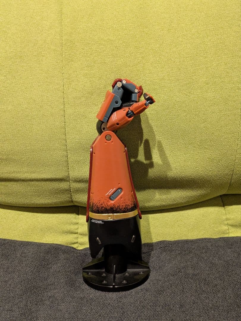 メタルギアソリッド バイオニックアーム 義手 1/2 レプリカ