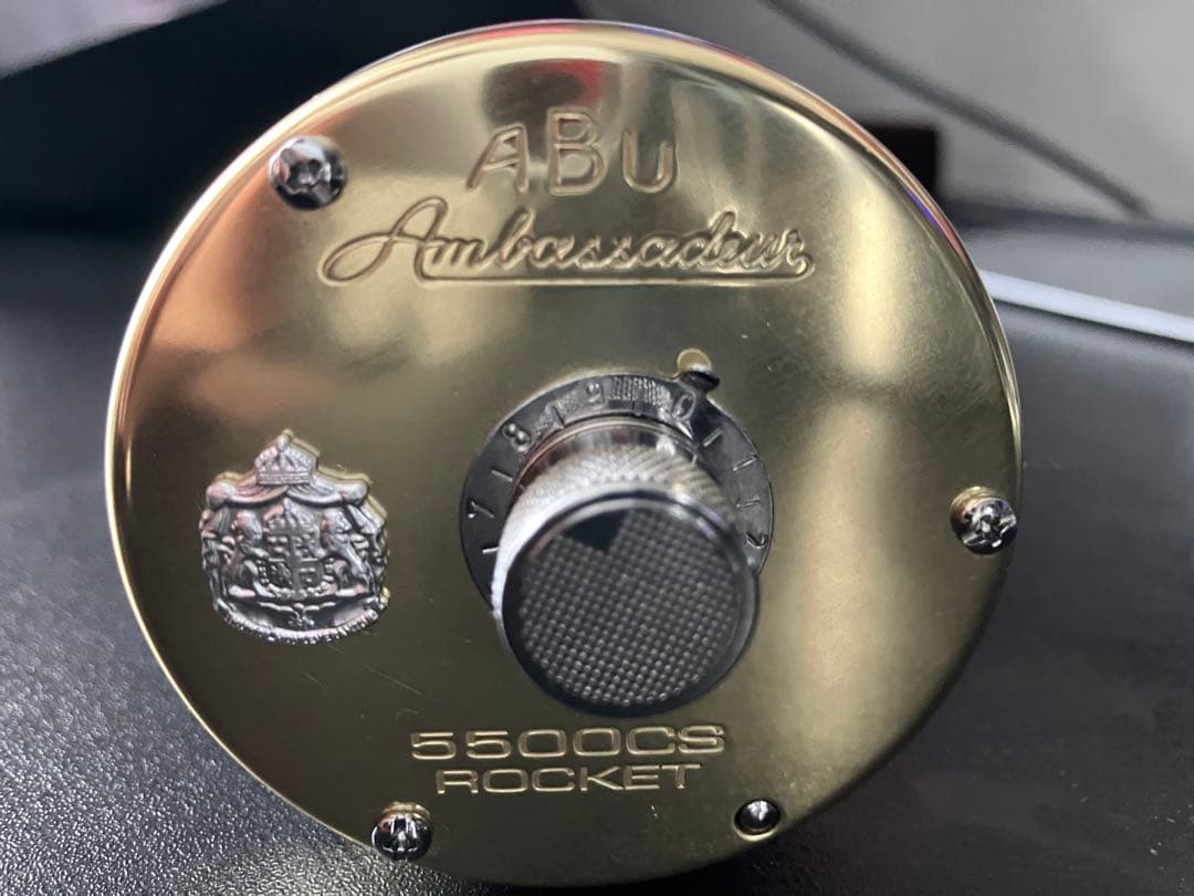 【最終値下げ】ABU 5500CS ROCKET ベイトリール