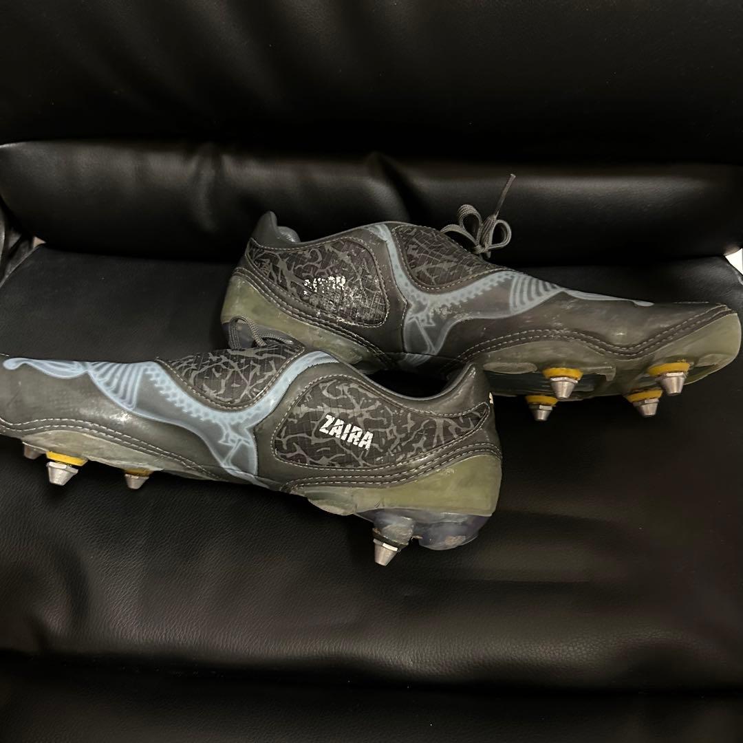 グティ　実使用スパイク　レアルマドリード　本物　プーマ　ロナウド　ジダン　ラモス