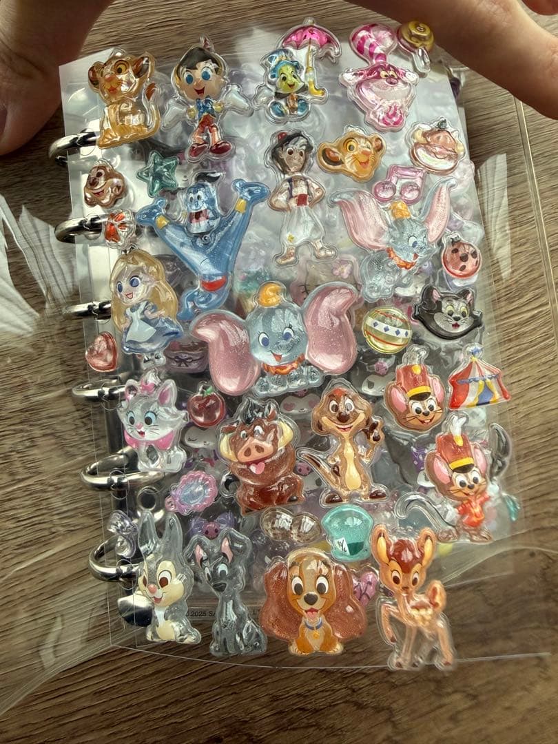 ボンボンドロップシール　ディズニークラシック シール手帳