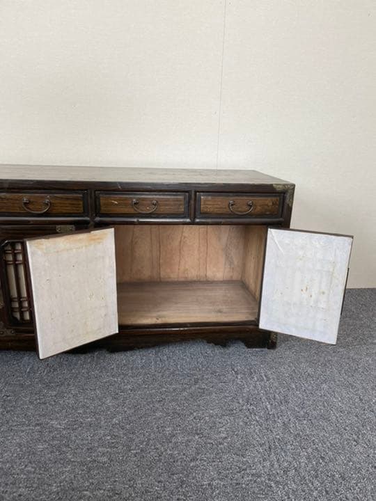 李朝箪笥 桐箪笥 キャビネット 2つの 観音扉 4つの 小引き出し 中古品