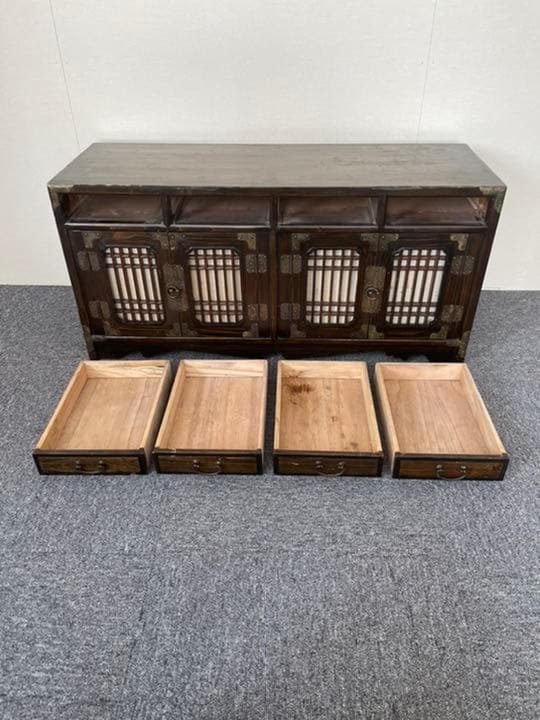 李朝箪笥 桐箪笥 キャビネット 2つの 観音扉 4つの 小引き出し 中古品