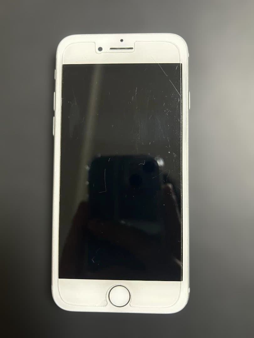 iPhone8 64GB 美品 バッテリー82% 動作良好 画面傷なし