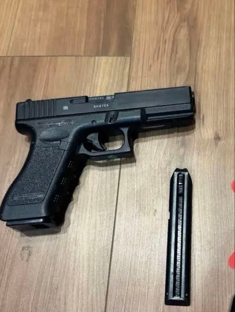 東京マルイ　グロック18c電動ハンドガン リポ化　リポバッテリー　マガジン付き