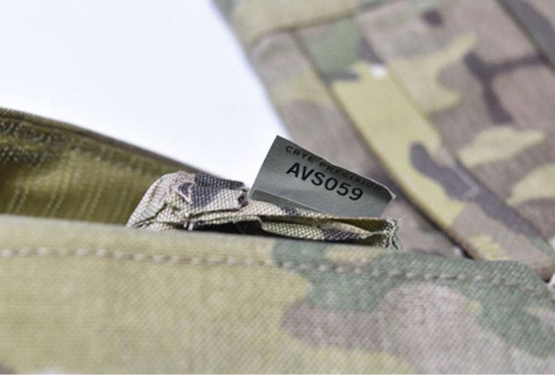 実物Crye AVS サイドプレートポーチ