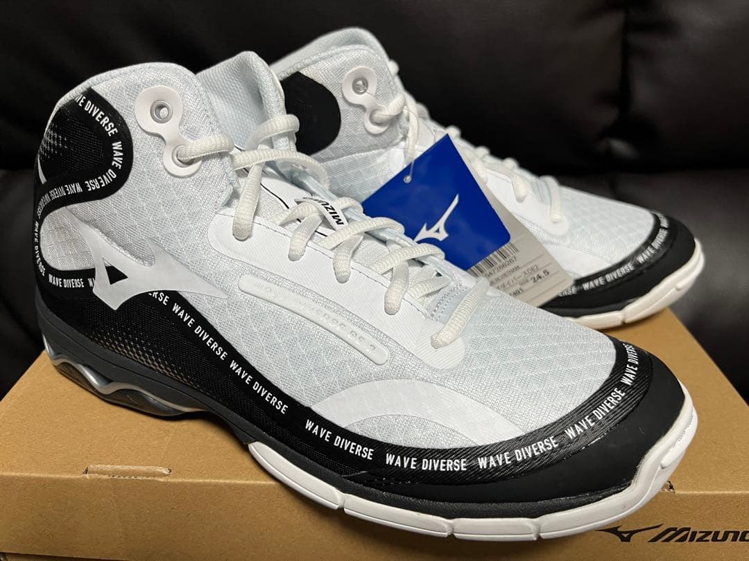 新品　Mizuno Wave Diverse DE2ホワイト24.5cm