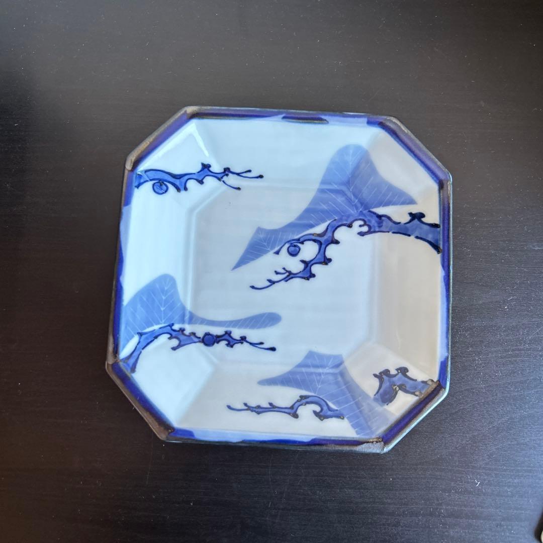 澤田痴陶人　染付松絵文八角皿