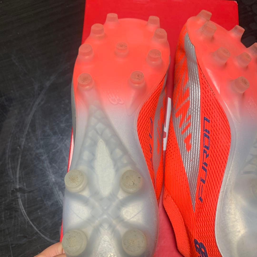 ニューバランス　ヒューロンHGサッカーシューズ スパイク