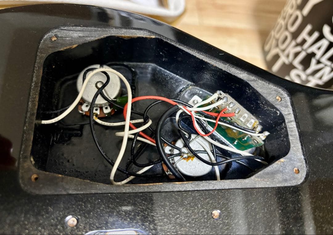 【送料無料】アリアプロ2 ブラック エレキギター