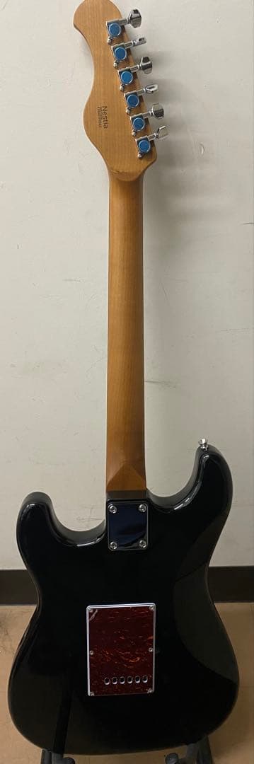 エリス ブラックエレキギター 付属品あり