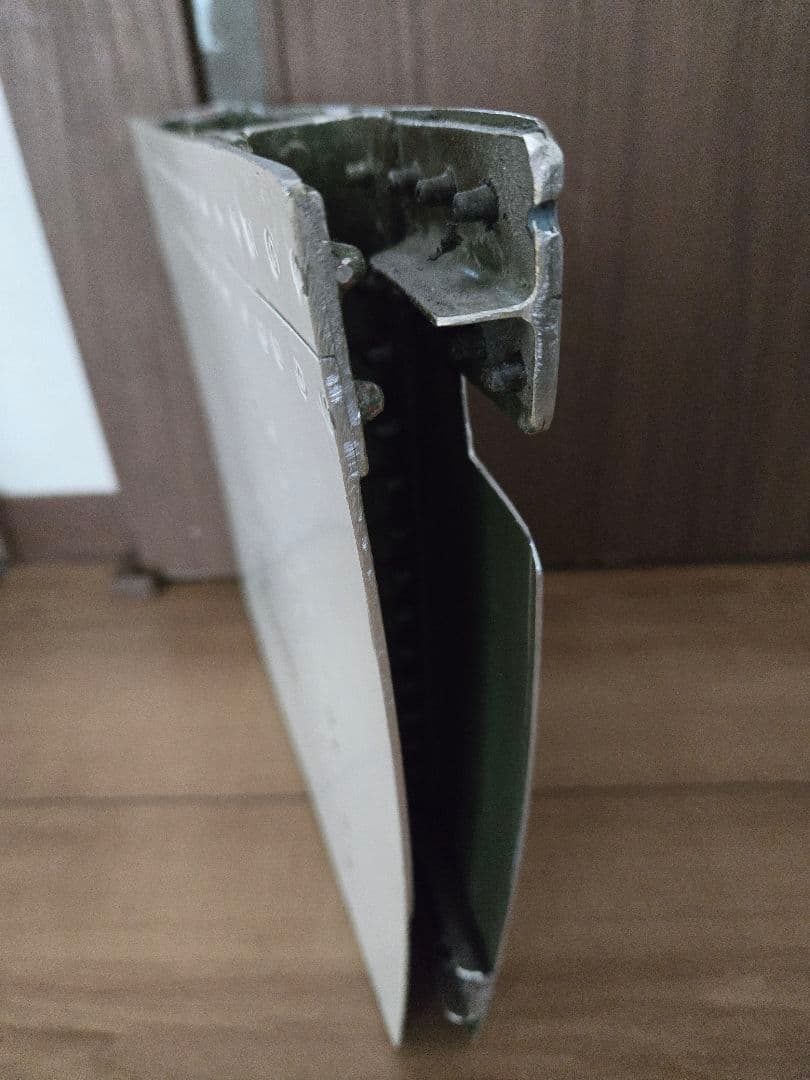 実物　F-4EJ ファントム　ジャンクパーツ