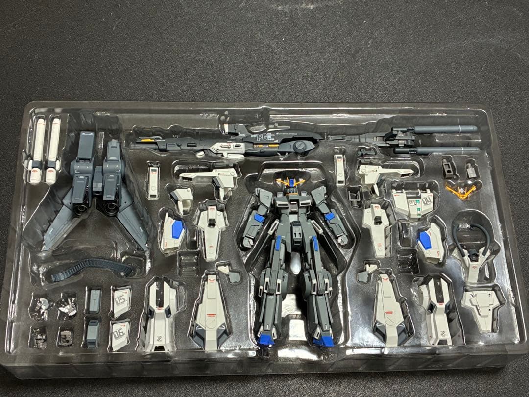 バンダイ　ROBOT魂　Ka フルアーマーガンダムZZ FAZZ