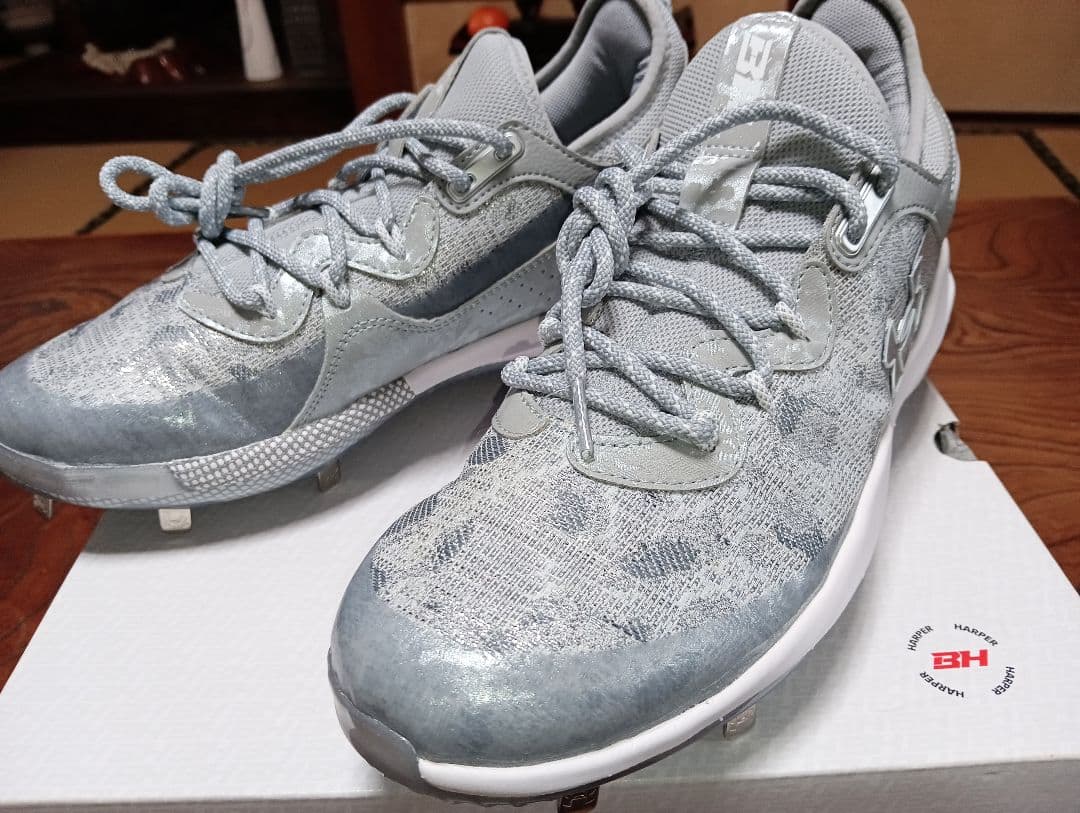 定36,300円アンダーアーマー(UA Harper 8 Low ST/27.5