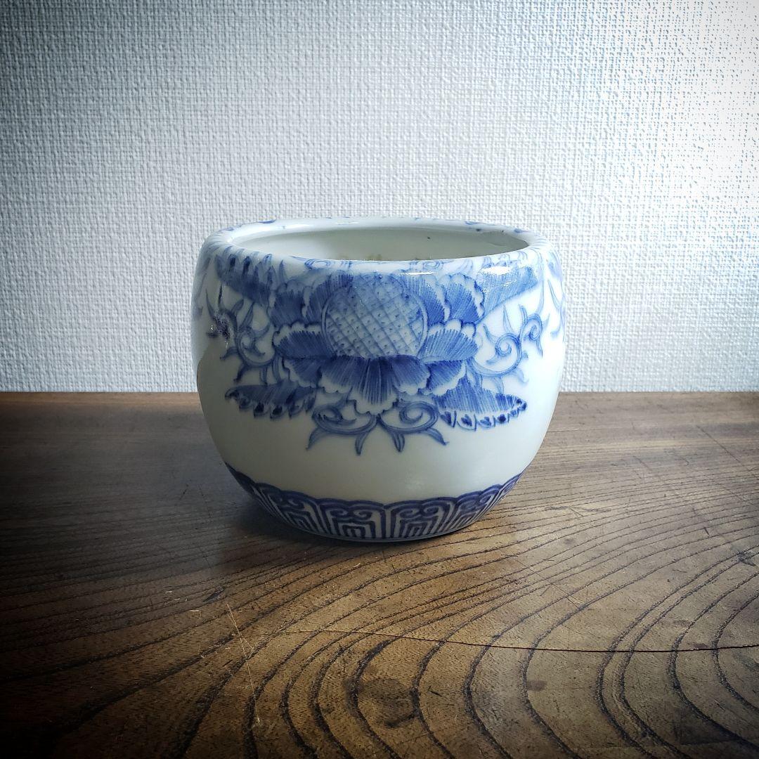 手火鉢　手炙り　火鉢　水鉢　植木鉢カバー　染付　線画　線描　古伊万里