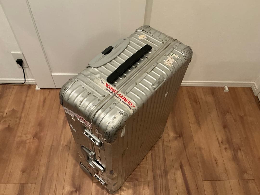 リモワ TOPAS 82L 2005年購入 正規店にてオーバーホール済み 2輪