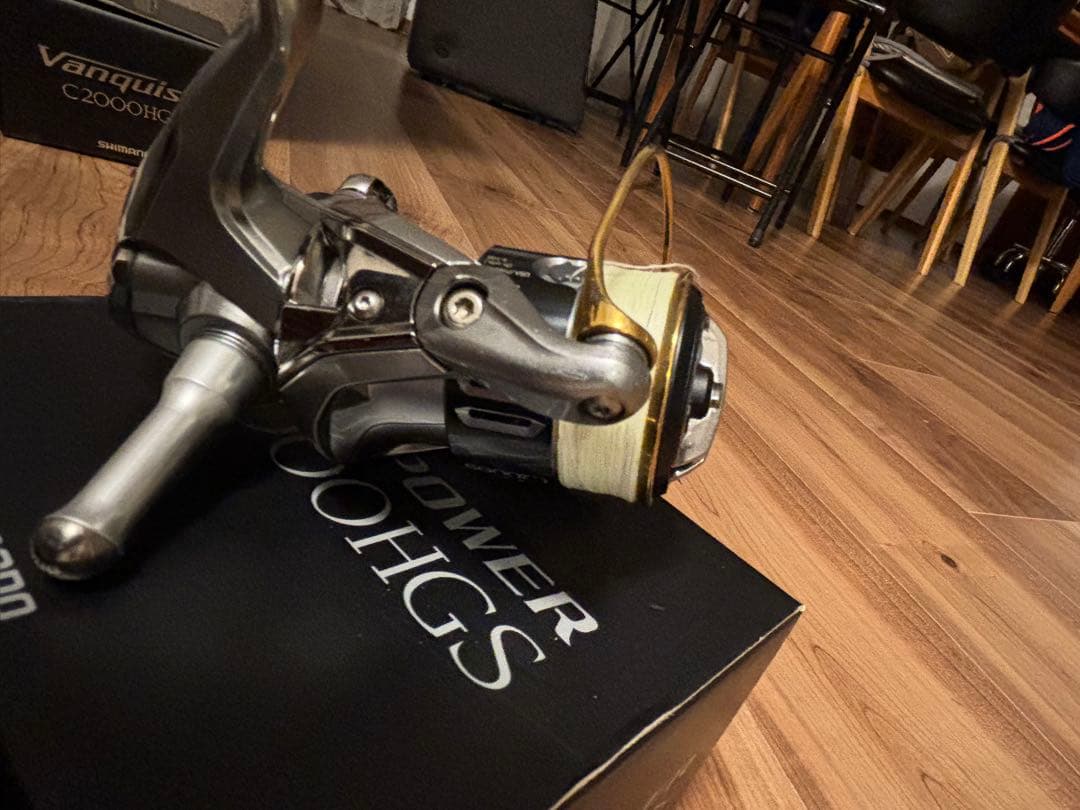 シマノ　ツインパワー　C2000HGS