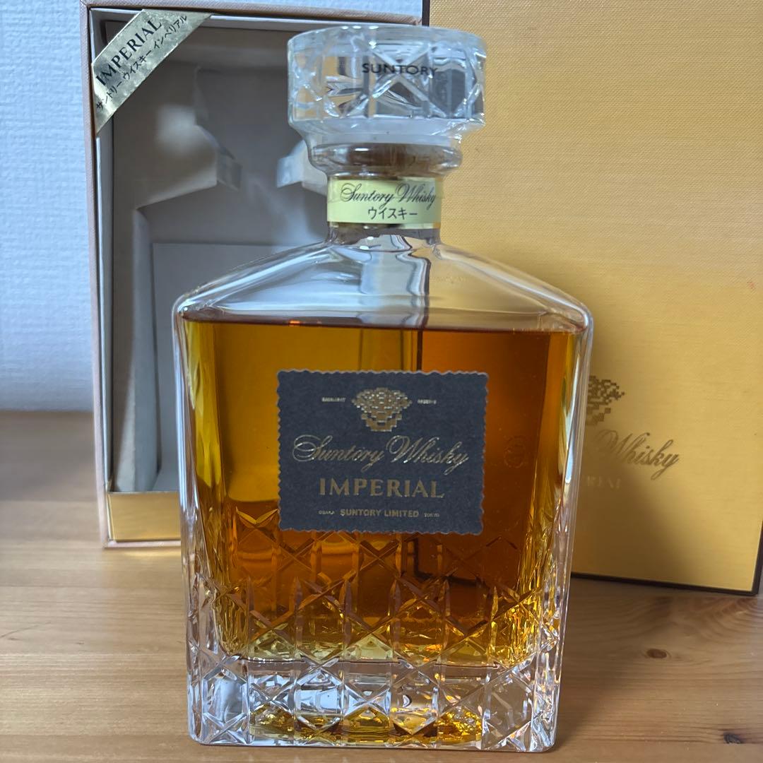 サントリーウイスキー　インペリアル　箱付き　未開封
