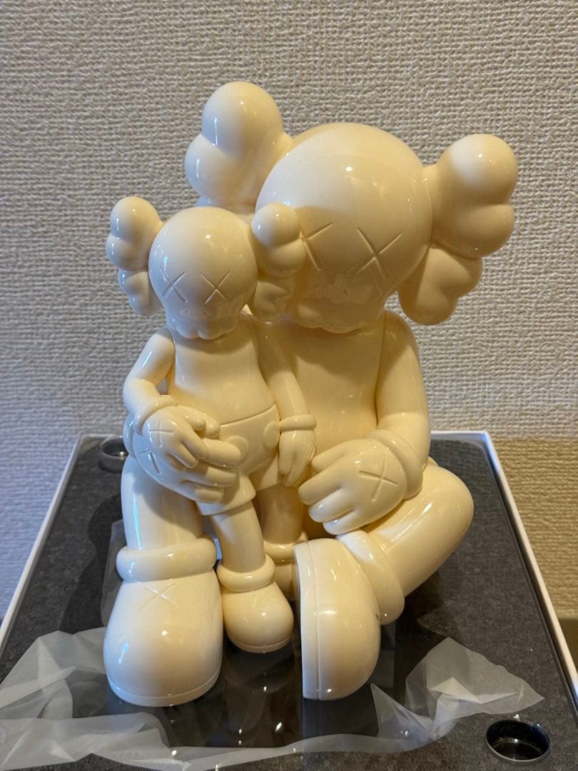 その他 KAWS HOLIDAY CHANGBAI MOUNTAIN