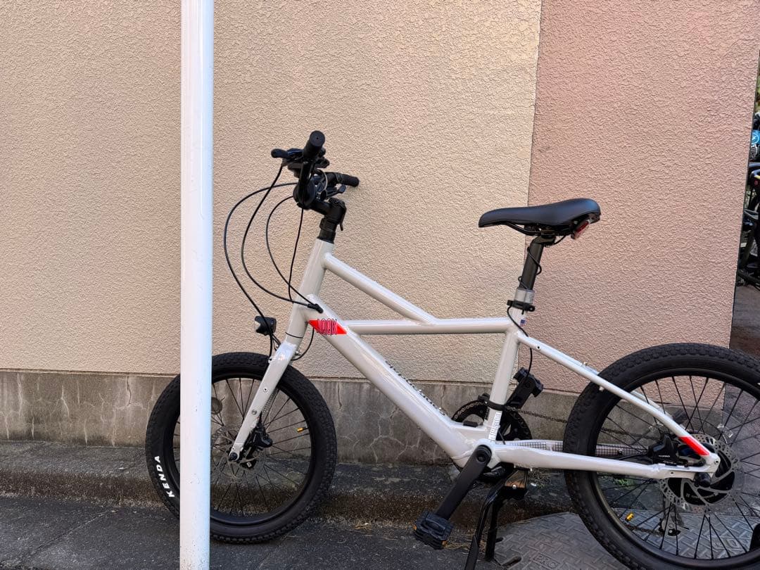 【美品】キャノンデール◾︎コンパクトネオ◾︎電動◾︎カスタム◾︎バッテリー新品