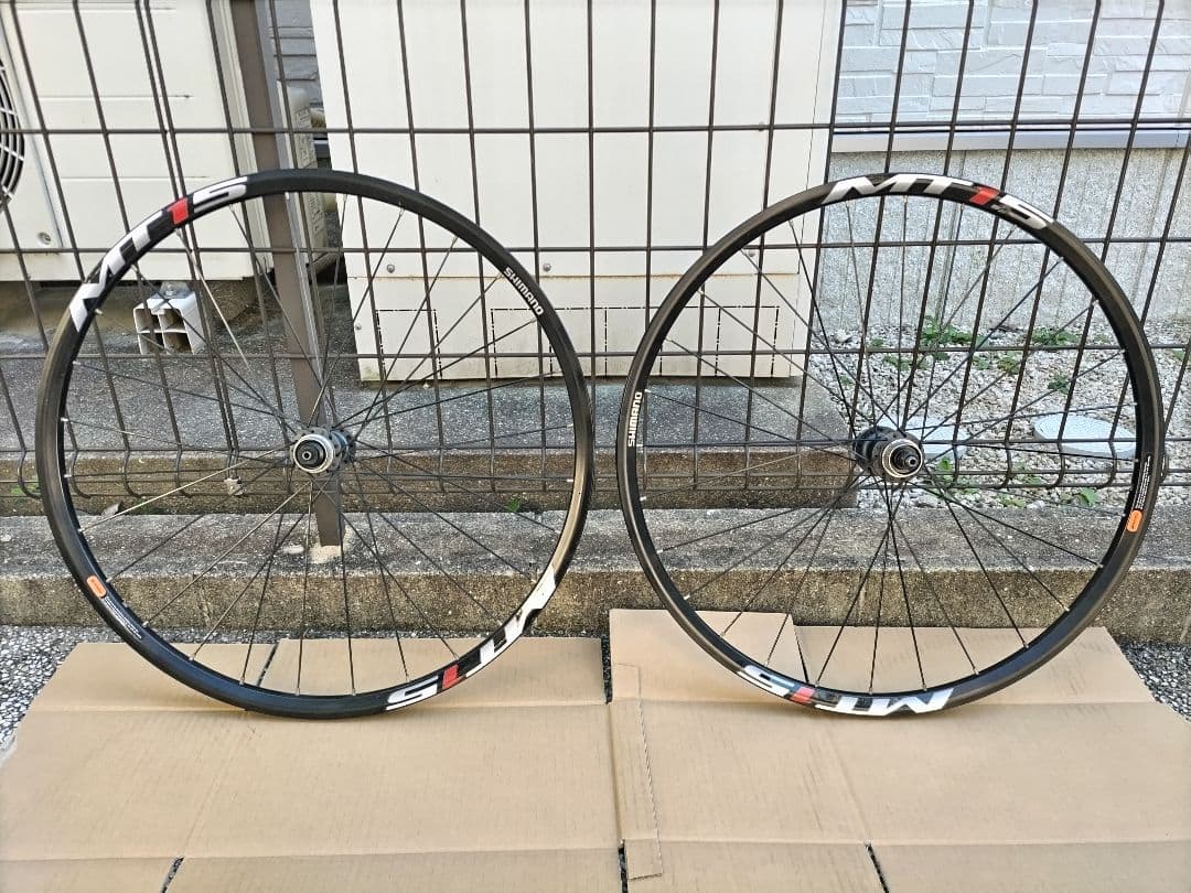 シマノ　 WH-MT15　 26インチ　ホイール
