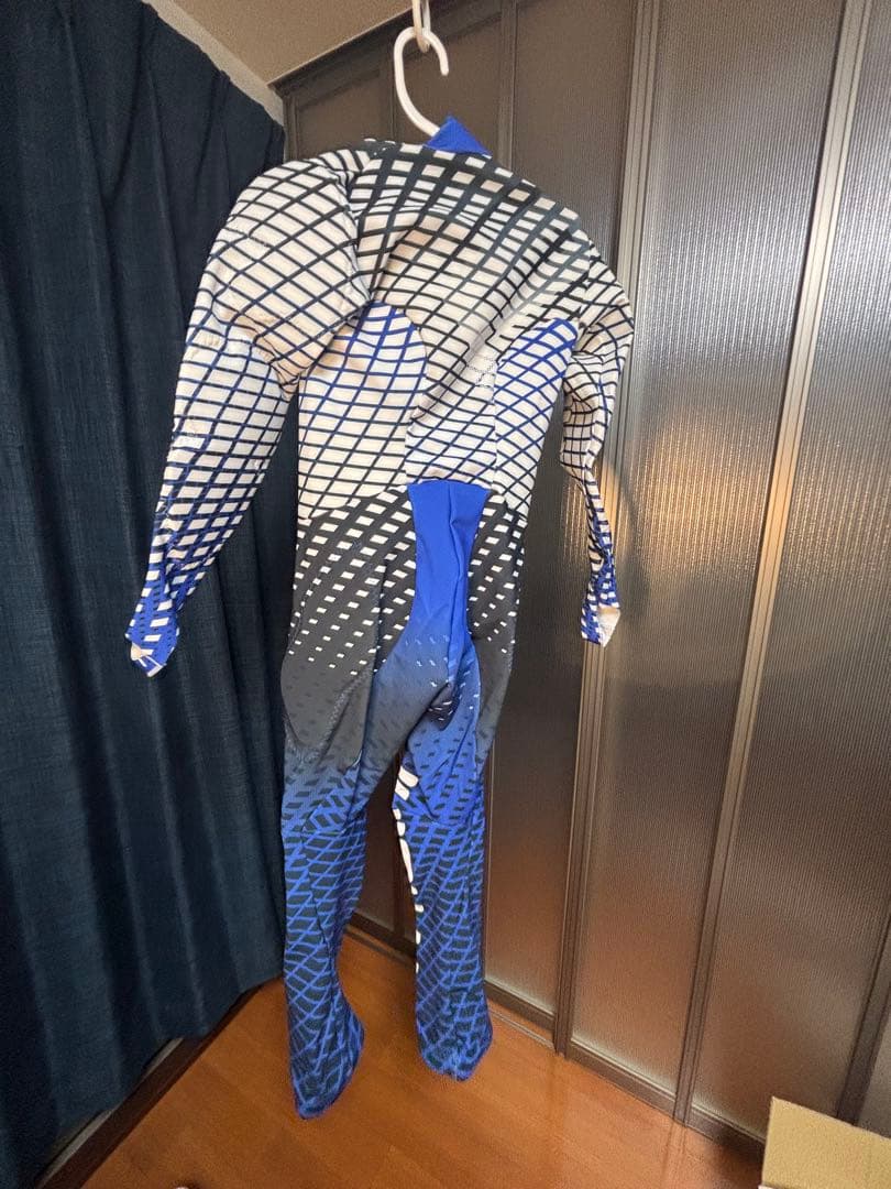 【新品タグ付】VITALINI スキーワンピース★8万弱→特価！転勤のため未着用