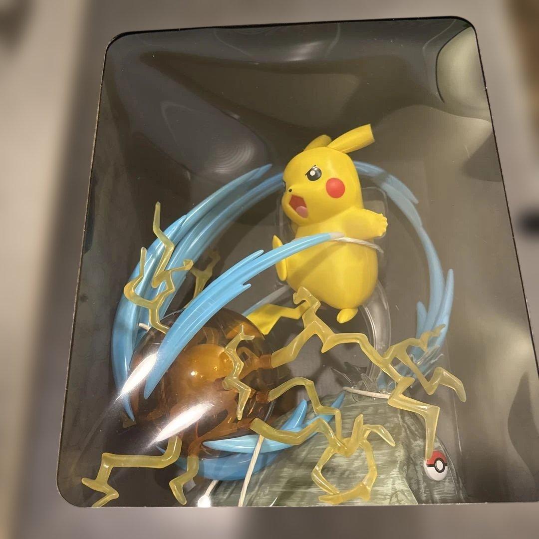 ポケモン ピカチュウ デラックスフィギュア