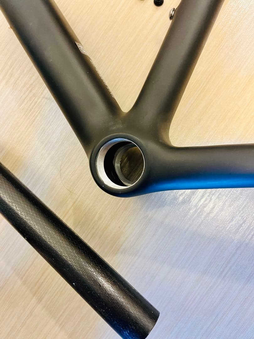 中華カーボン specialized フレーム約827g size 49