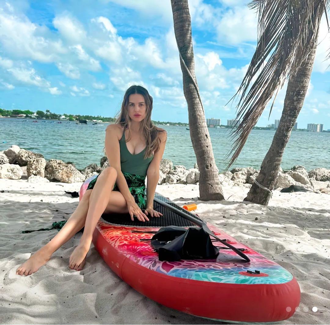 W*L様 AISUNSS スタンドアップパドルボード 10.6フィート