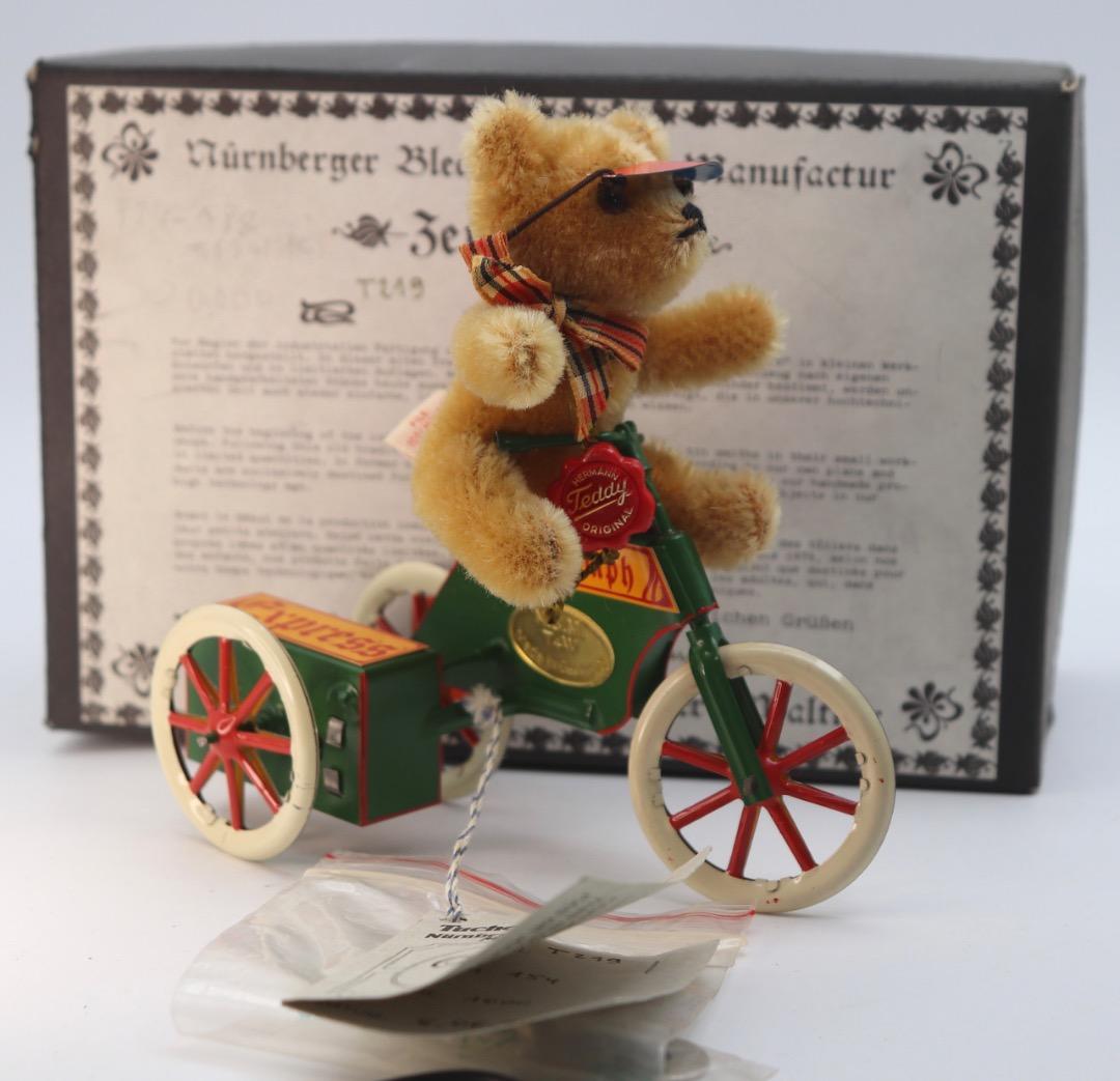 Teddy Bear with Tricycle Tucker＆Walther