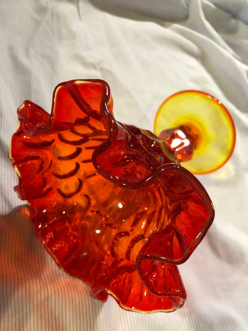 赤いガラスセール