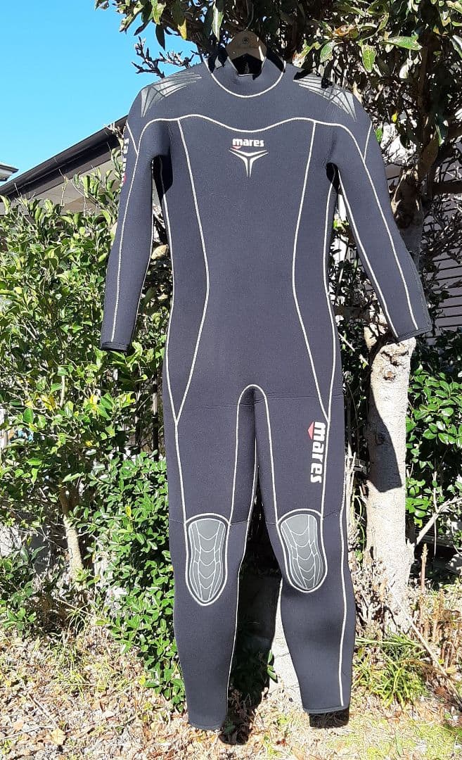 Maresウエットスーツ　L 5mm　身長172〜179cm(メーカー推奨値)