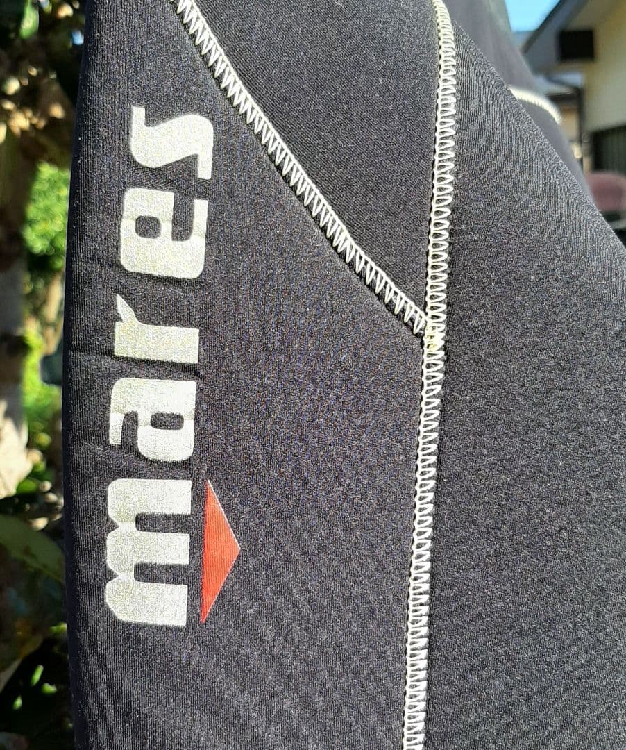 Maresウエットスーツ　L 5mm　身長172〜179cm(メーカー推奨値)