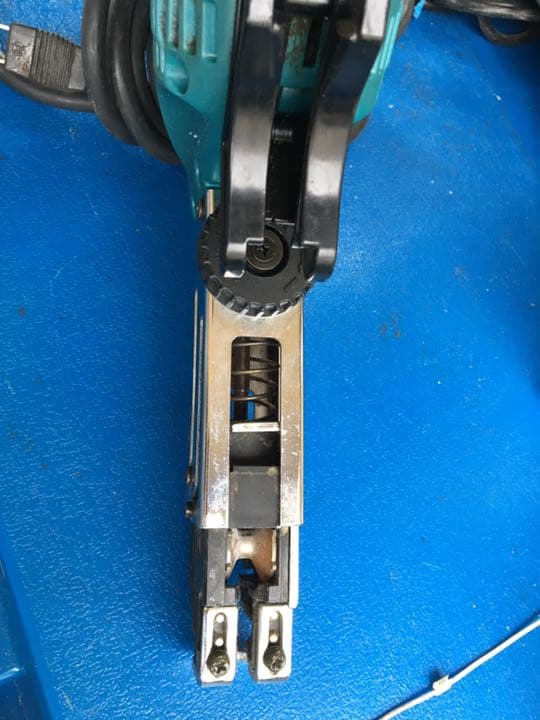 マキタ オートバック スクリュードライバー 6830