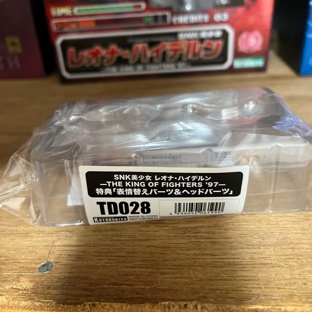 コトブキヤ SNK美少女 レオナ・ハイデルン 特典付き