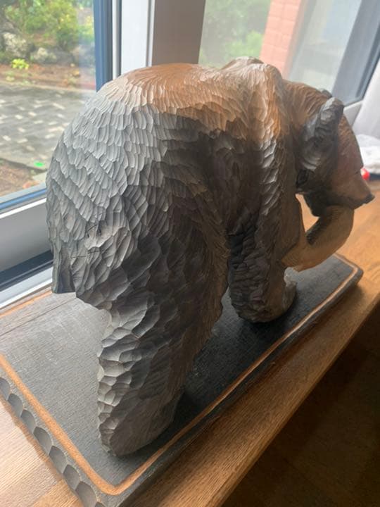 アイヌ　熊の木彫り