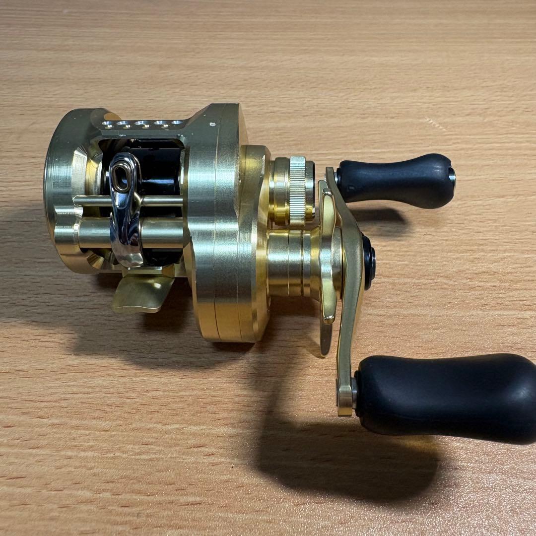 か*ん様 SHIMANO 21カルカッタコンクエスト101HG アベイルカスタム